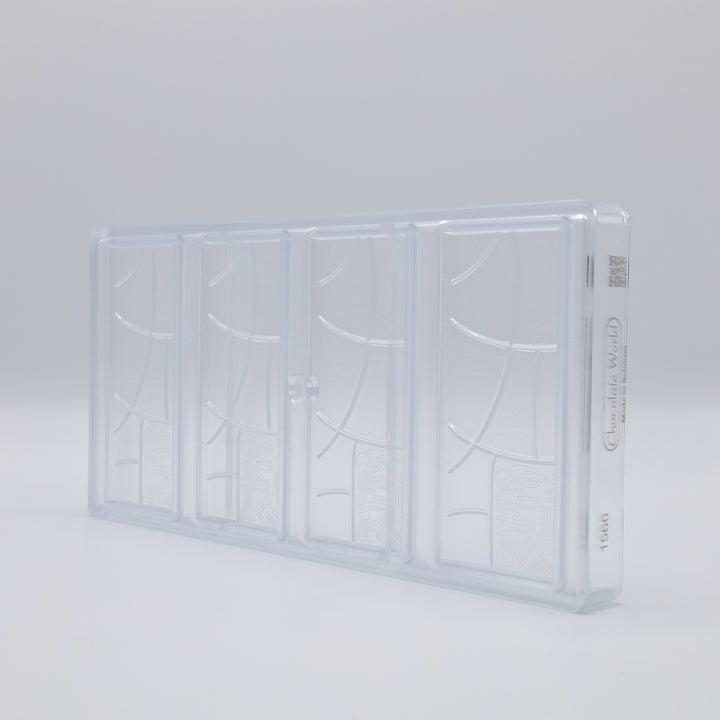 Chocolate World RM1566 / 40 g / 4 Cavities Polycarbonate Mould