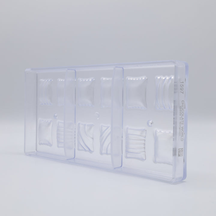 Chocolate World RM1597 / 6 g / 12 Cavities Polycarbonate Mould
