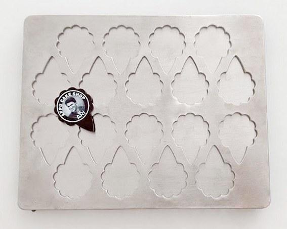 SSP 51 Medium Fancy  Round Placard 36 x 48 MM + Logo Sheet Set