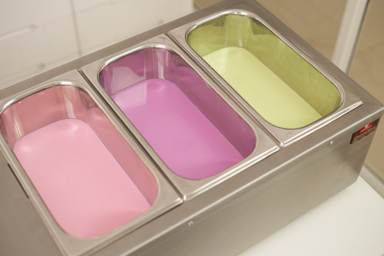 ChocoMan Melt 12-3C, 3 Tub 12 Kg Chocolate Melter / Warmer with Night Heat Mode