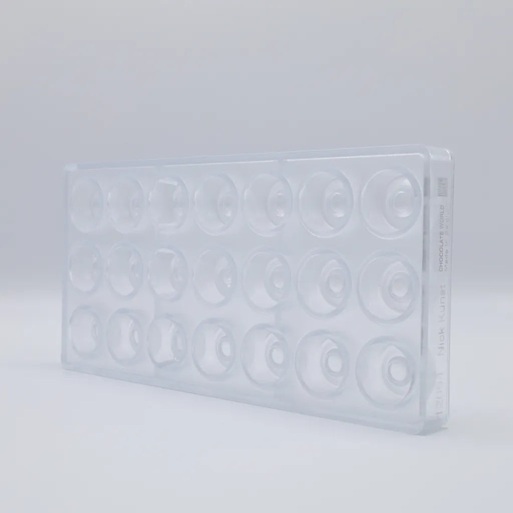 Chocolate World RM12054 / 11.5 g / 21 Cavities Polycarbonate Mould - Mangharam Chocolate Solutions