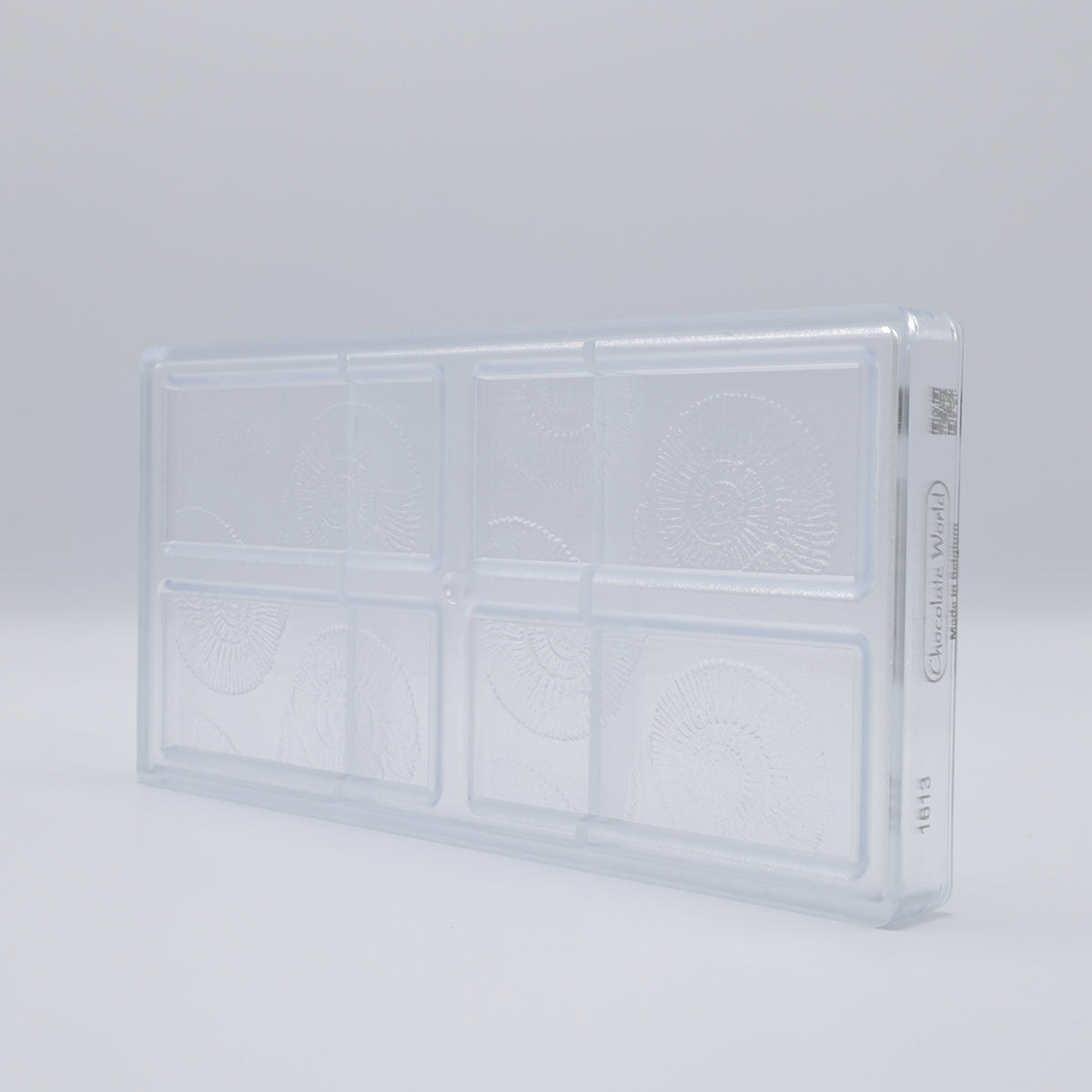 Chocolate World RM1613 / 30 g / 4 Cavities Polycarbonate Mould - Mangharam Chocolate Solutions