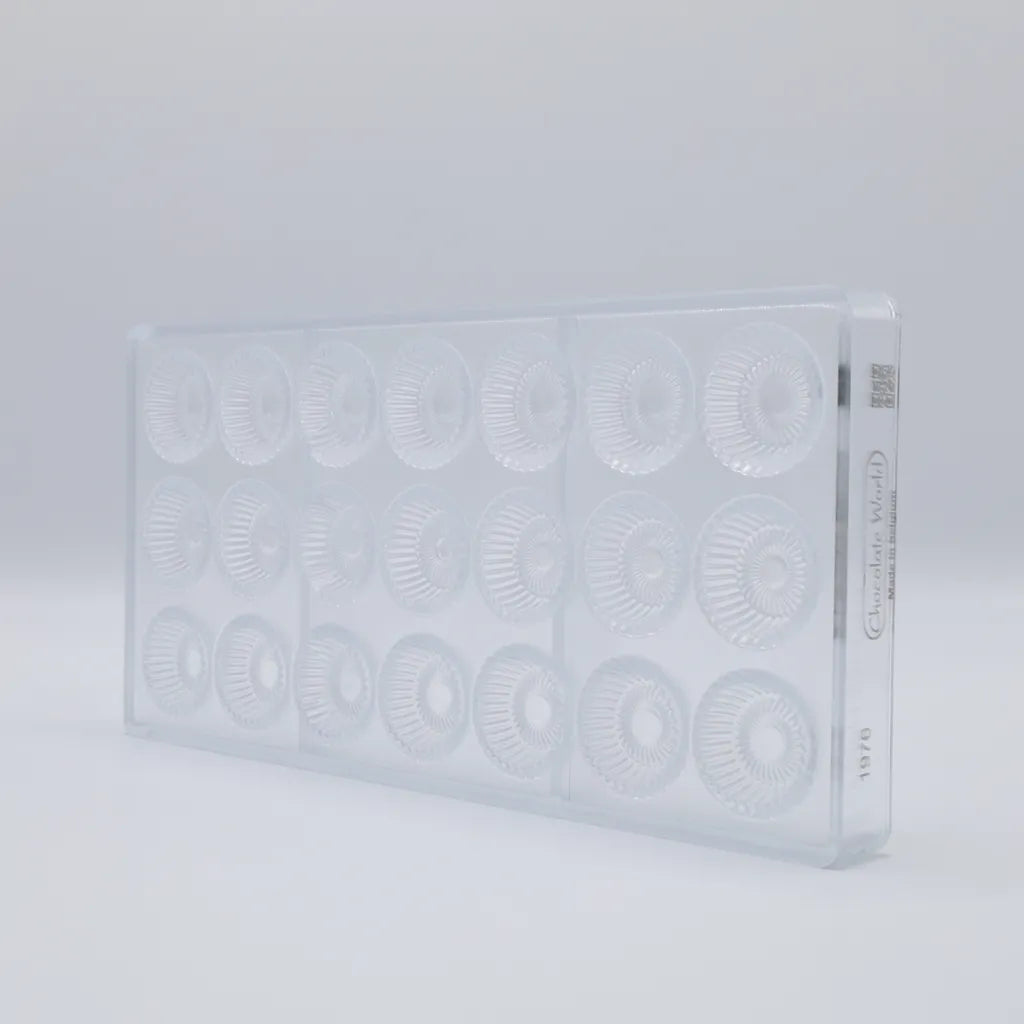 Chocolate World RM1976 / 7 g / 21 Cavities Polycarbonate Mould