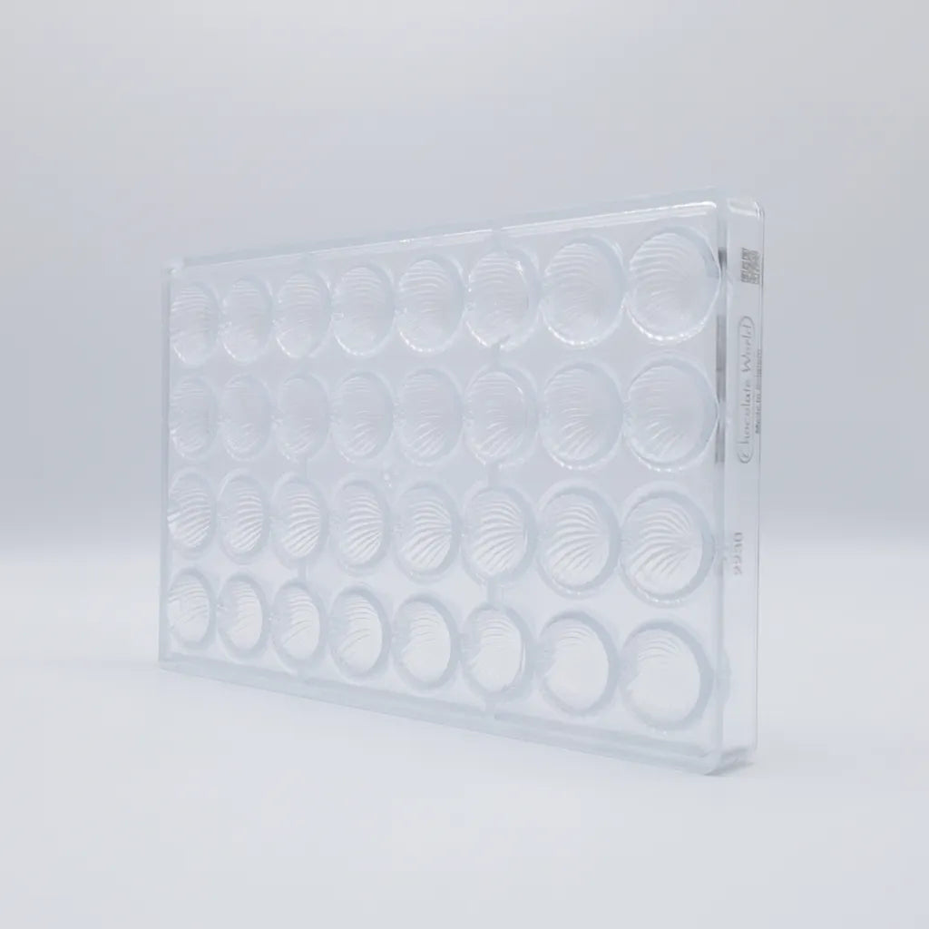 Chocolate World RM2230 / 10 g / 32 Cavities Polycarbonate Mould