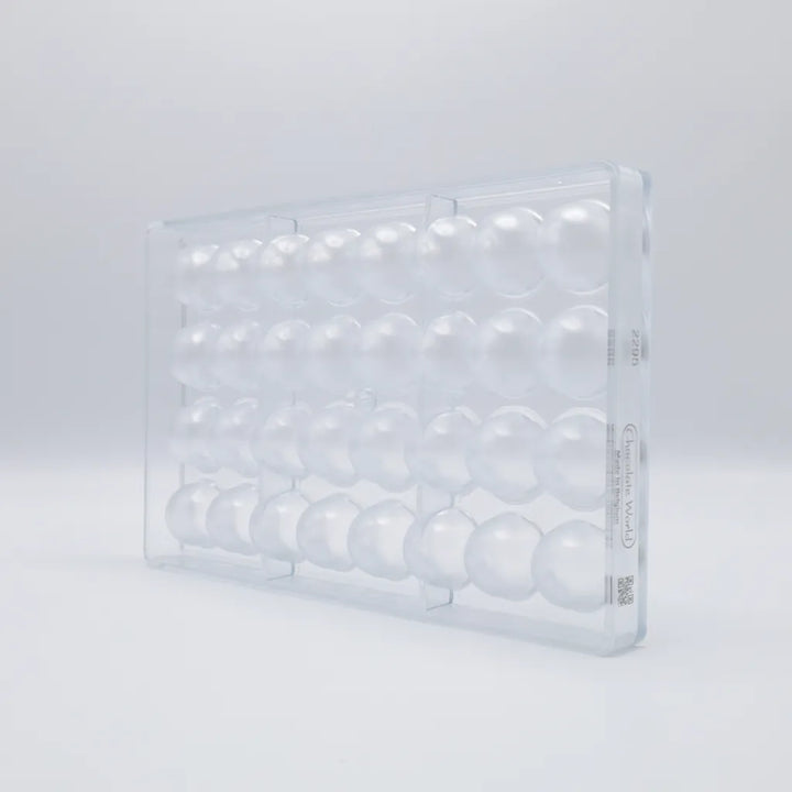 Chocolate World RM2295 / 13 g / 32 Cavities Polycarbonate Mould