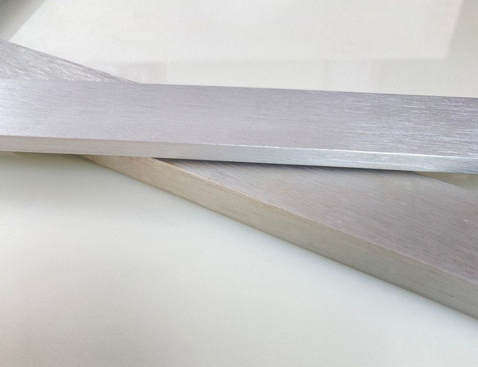 Thickness of 2 Ganache frames, 10mm and 6mm clear comparison, from Mangharam