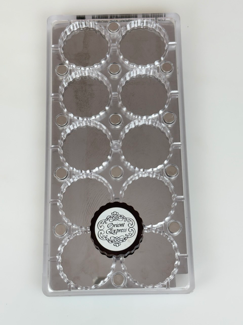 MMV 003 Large Round Magnetic Mould 50 MM + Logo Sheet Set