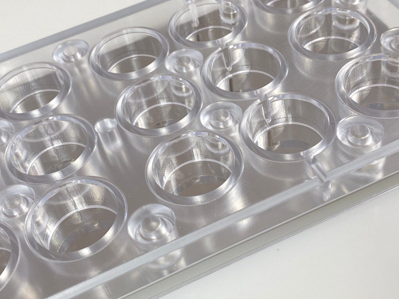 MMV 017 Round Magnetic Mould 36 x 27 MM + Logo Sheet Set