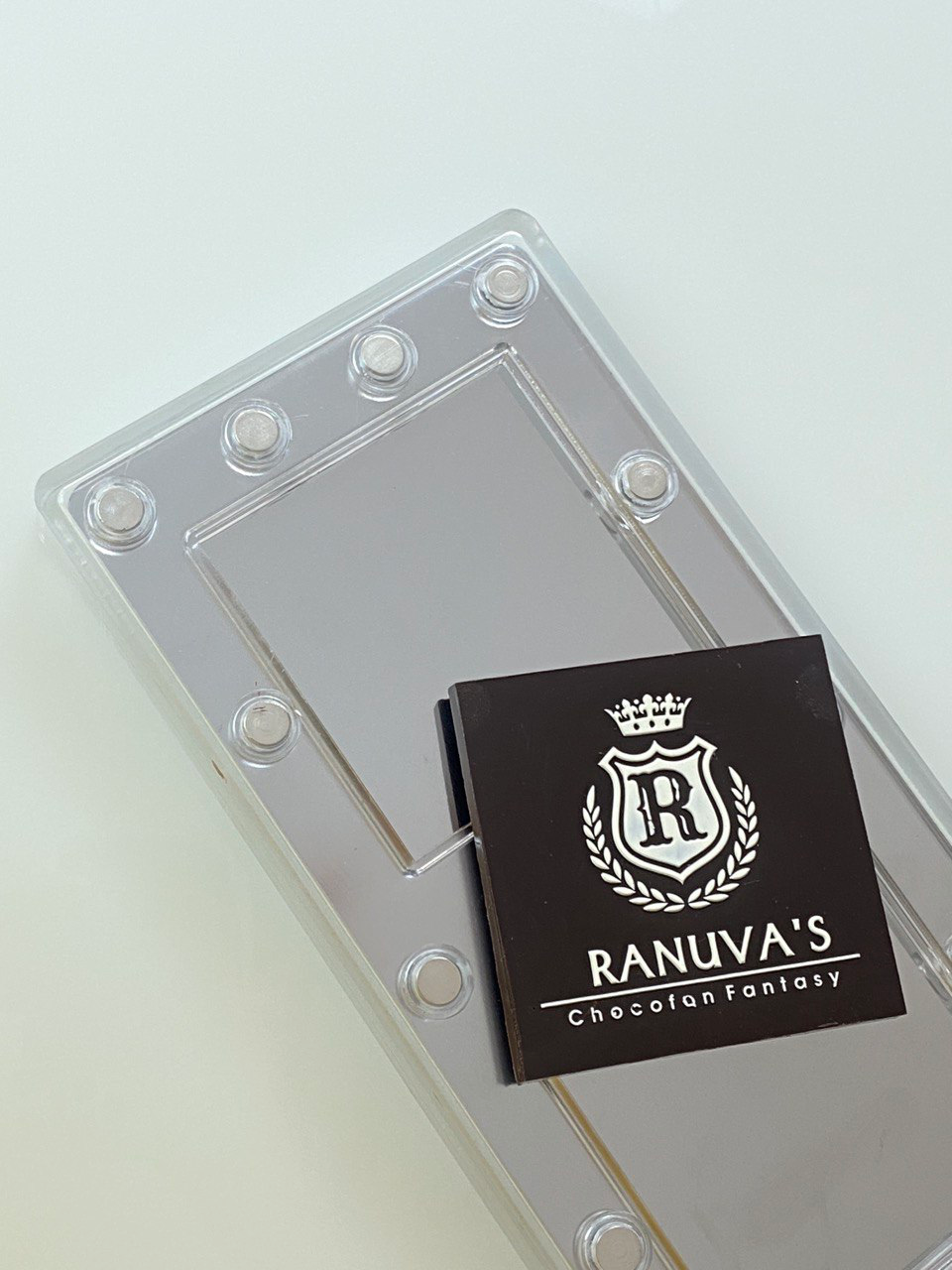 MMV 032 Square Magnetic Mould 84.5 x 84.5 MM + Logo Sheet Set