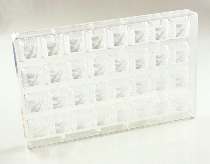 Cabrellon RA1888 / 13.4 g / 28 Cavities Polycarbonate Mould
