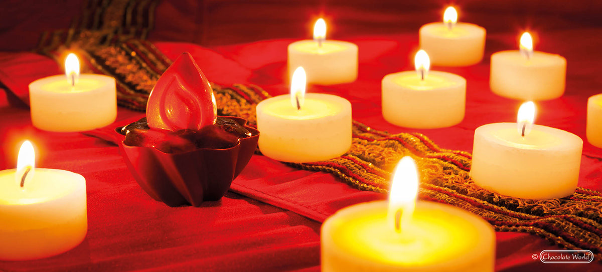 Chocolate World RM1861 / 10.5 g / 24 Cavities Polycarbonate Mould