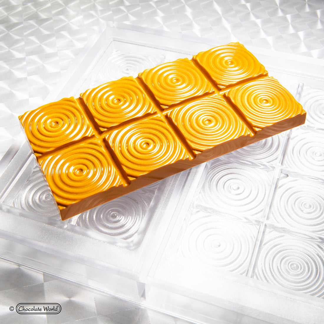 Chocolate World Polycarbonate Mould RM2451 / 100 gr / 3 cavities