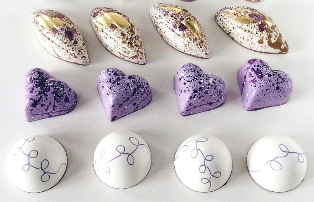 Mangharam Chocolate & Cream soluble Colour WHITE - 25 gms